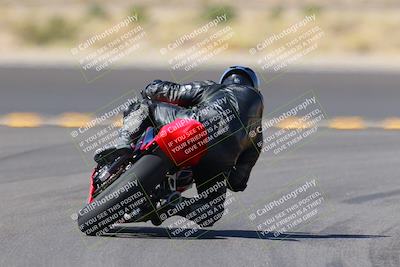 media/Oct-08-2022-SoCal Trackdays (Sat) [[1fc3beec89]]/Turn 11 Backside (1145am)/